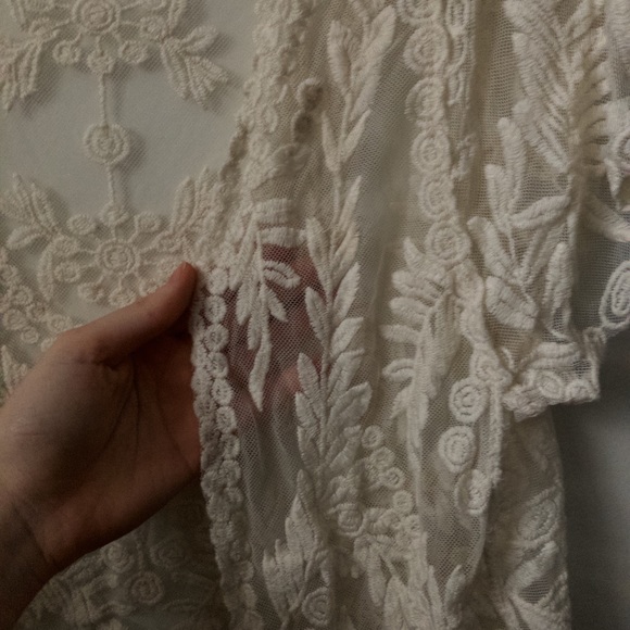 Short sleeve boho lace cardigan/coverup - Picture 4 of 6